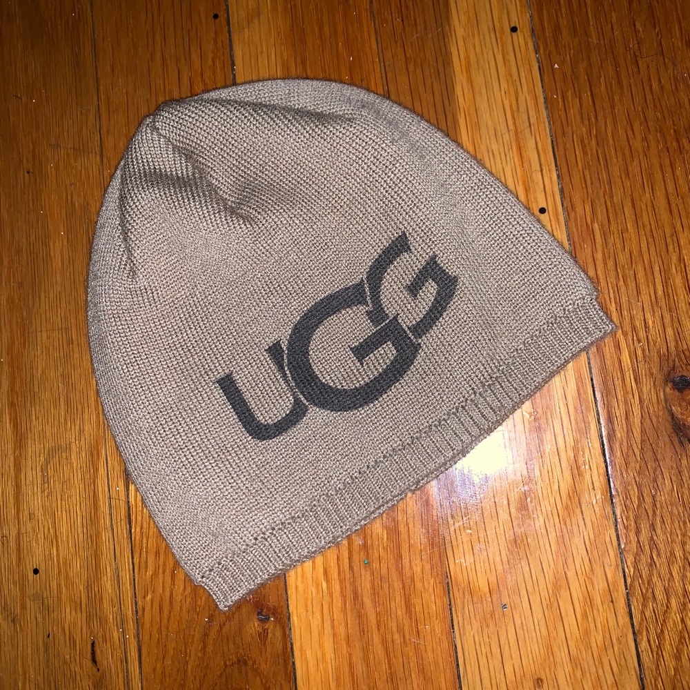 Infant UGG hat! SUPER WARM!
